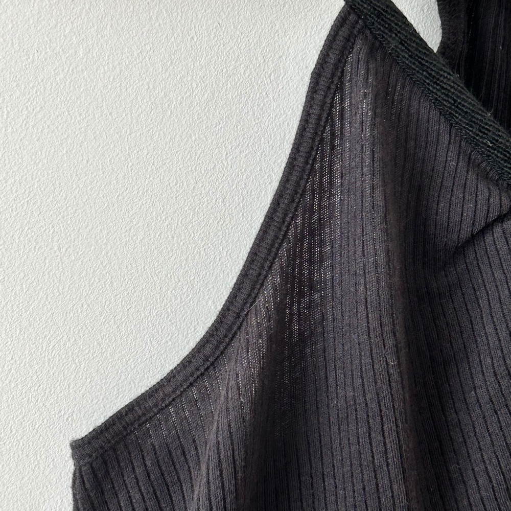 GENER R A Black Ribbed Halter Tank Top - Picture 4 of 12